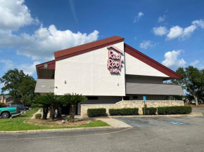  Red Roof Inn Lafayette, LA  Лафайетт